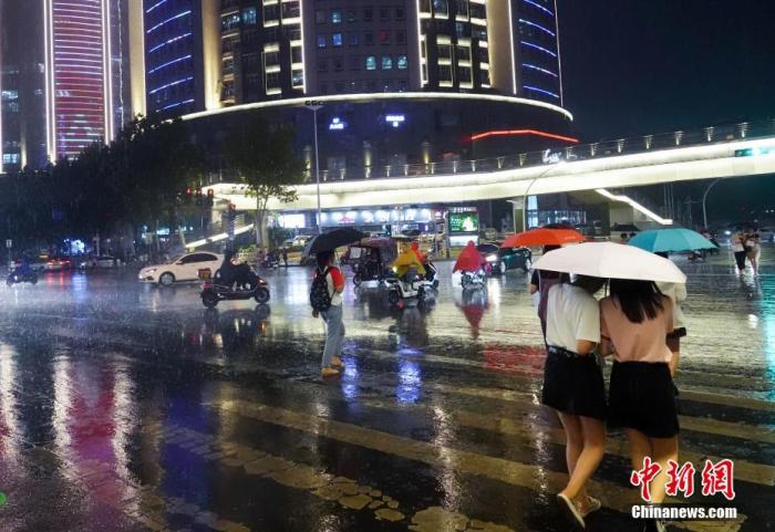 重庆云南等地有较强降雨 华北东北地区等地有强对流天气