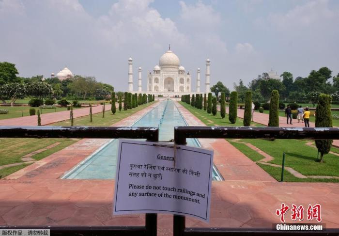 当地时间9月21日，印度泰姬陵重新对外开放，象征一切恢复正常。