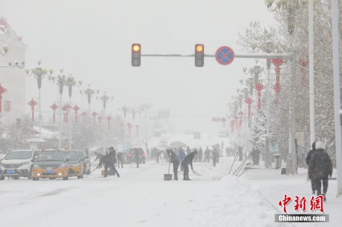 中东部将有大范围雨雪降温过程 内蒙古等地局地有暴雪插图