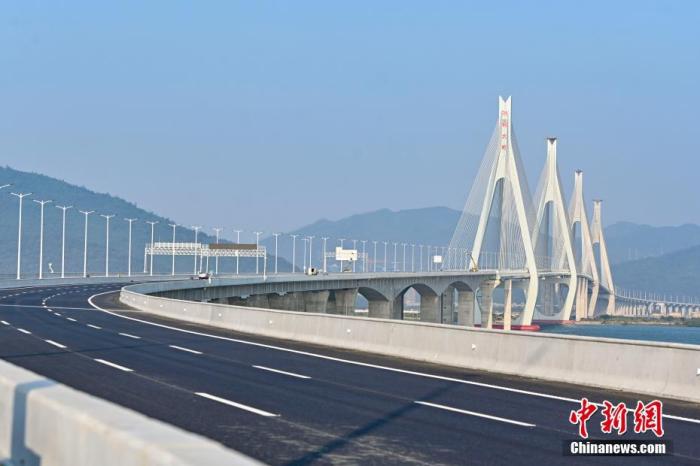 资料图：广东省珠海市洪鹤大桥。
中新社记者 陈骥旻 摄