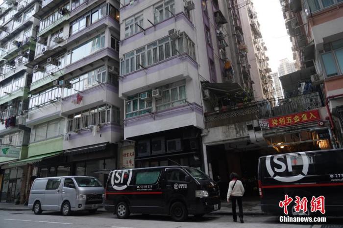 2月3日，香港卫生署卫生防护中心通报，截至3日零时，香港新增19宗新冠肺炎确诊病例，全部为本地病例。新增强制检测大厦有7幢，包括铜锣湾礼云大厦1座。图为礼云大厦1座。
<a target='_blank' href='http://www.chinanews.com/'>中新社</a>记者 张炜 摄