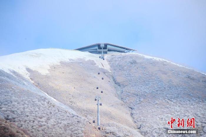延庆赛区国家高山滑雪中心山顶出发区。图片来源：视觉中国