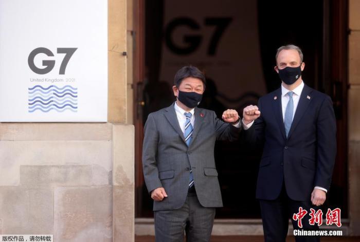 当地时间5月5日，英国伦敦，G7外长会在兰开斯特宫举行会议，现场严格执行“碰臂礼”。