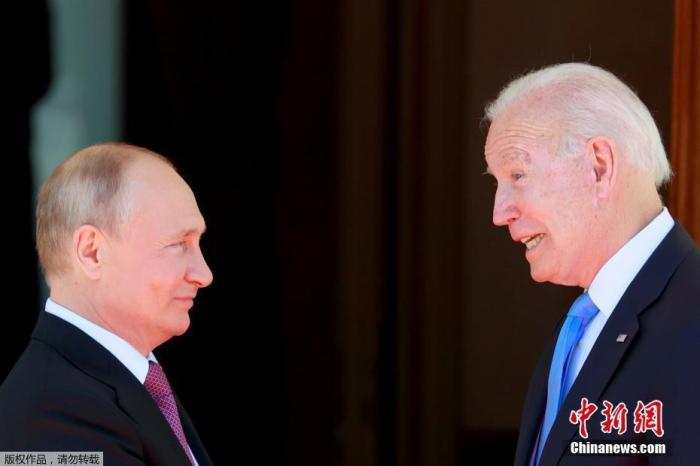 當地時間6月16日，俄羅斯總統普京和美國總統拜登在瑞士日內瓦一處名叫拉格蘭奇的別墅會晤。據報道，在長達3個半小時的會談中，二人廣泛談及了包括戰略穩定、地區穩定和網絡安全在內的諸多問題。