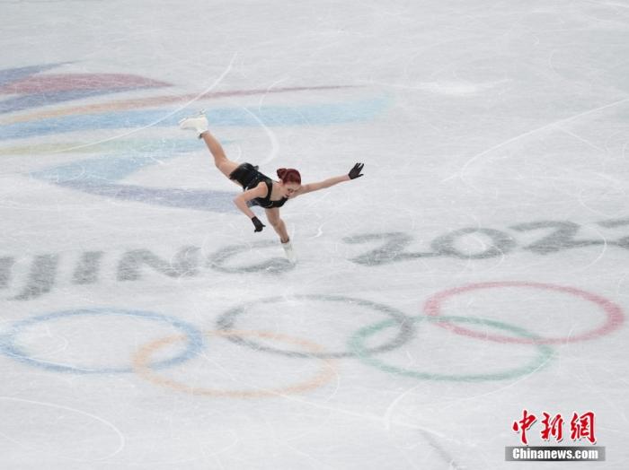 2月17日，俄罗斯奥委会选手亚历山德拉·特鲁索娃在比赛中。当日，北京2022年冬奥会花样滑冰女子单人滑自由滑比赛在首都体育馆举行。 <a target='_blank' href='/'>中新社</a>记者 毛建军 摄