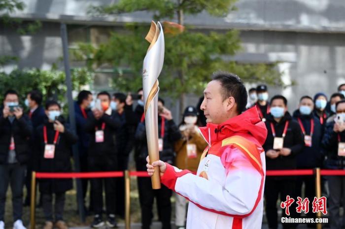 3月2日，北京2022年冬残奥会火种采集仪式在中国盲文图书馆举行，采集“希望之火”。 中新社记者 张兴龙 摄