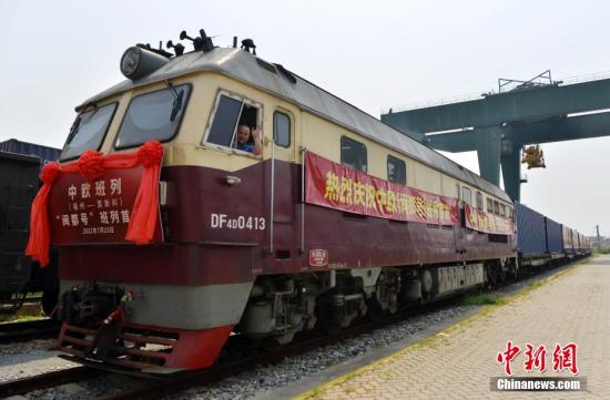 China-Europe freight trains break new records