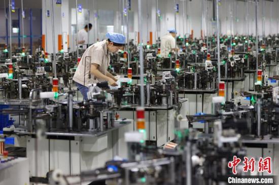 China's manufacturing, service activities continue to improve as January's comprehensive PMI rises to 50.9