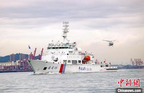 Fujian coast guard patrols in waters near Jinmen