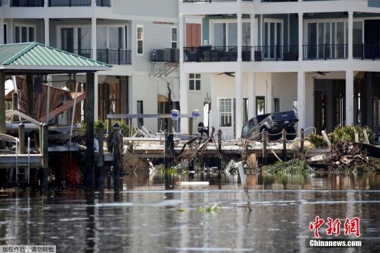 Hurricane Ian kills at least 80 in U.S.