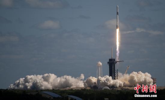 SpaceX launches 54 more Starlink internet satellites into space