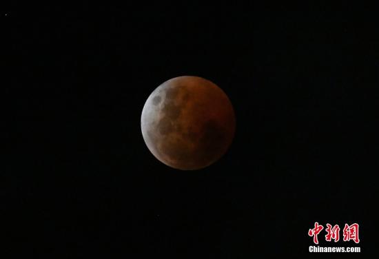 China ready to implement moon landing project