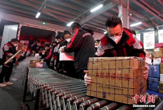 Domestic retailers give exporters boost