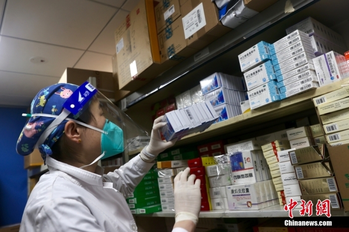 中国多渠道满足民众就医买药需求 多地明确返岗上班要求