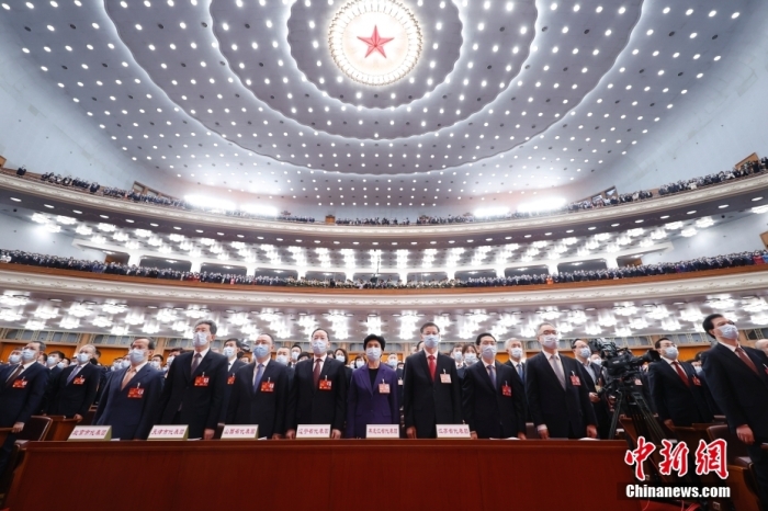 2023年3月5日，十四屆全國人大年夜一次會議正正在北京百姓大會堂開幕。a target='_blank' href='/'中新社/a記者 衰佳鵬 攝