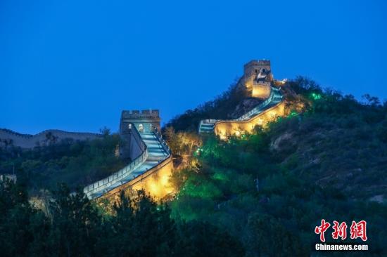 Xi calls for greater efforts to promote, protect Great Wall