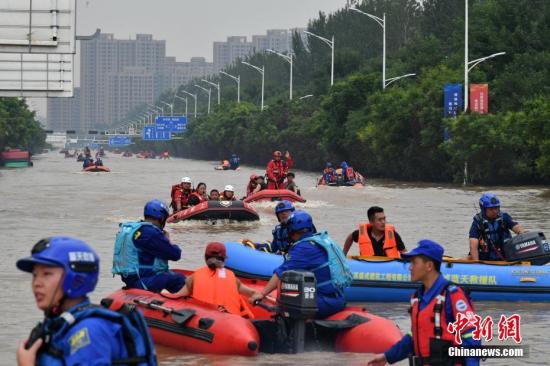 1,000 rescue teams rush to flood-hit Zhuozhou