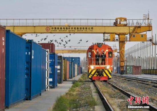 Northwest China's Xinjiang realizes $34.3 billion exports to five Central Asian countries in 2023