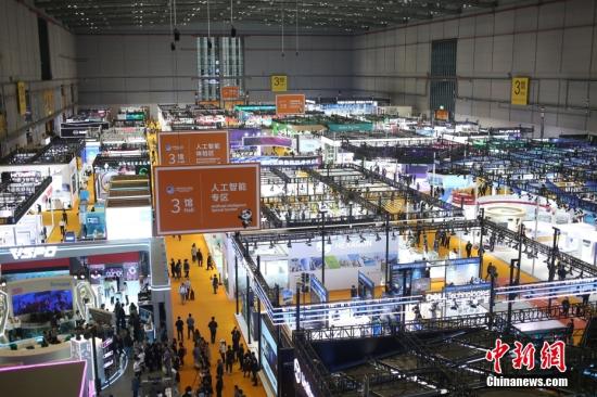 International enterprises zoom into China's large market as 7th CIIE heats up
