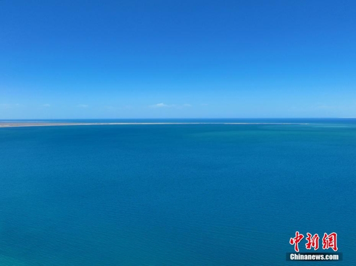 青海资源富集：青海湖各种鸟类超过。资料图 高质量发展路子越走越宽