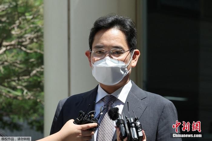 韩国尹锡悦政府成立以来的首次总统特赦名单公布,三星电子副会长李在镕获得特赦和复权。 韩国尹锡悦政府成立以来的首次总统特赦名单公布,三星电子副会长李在镕获得特赦和复权。