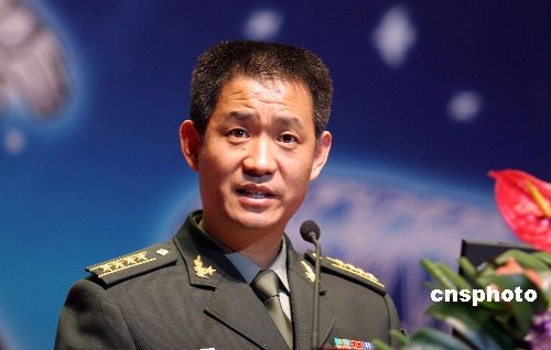 聂海胜教师节忆师恩 中国少将航天员增至3人(图)