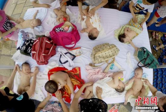 China moves to regulate in-home nursing care