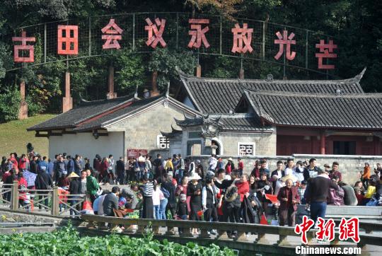 资料图：中国革命圣地上杭古田红色旅游火爆。　张斌　摄