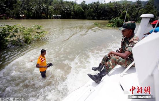 斯里兰卡紧急事件应对中心27日消息称，该国因暴雨导致的洪水已造成100人死亡，另有100人失踪，共20万人受灾。