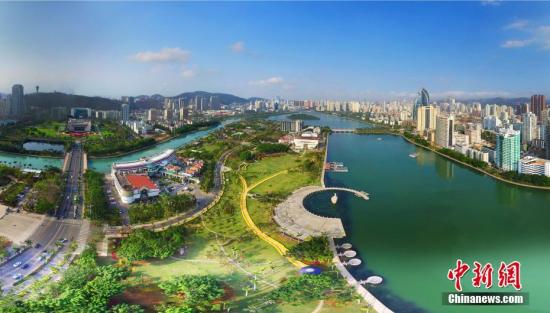 瞰厦门迎“金砖”：空中鸟瞰水系环绕的厦门城区。王东明 摄