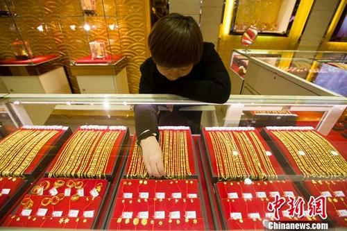 China overtakes India to become the world's largest gold jewelry consumer in 2023