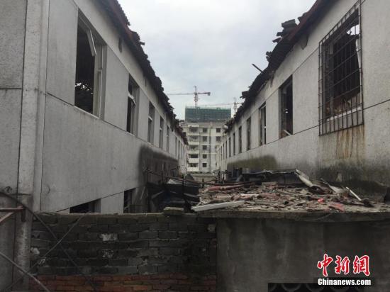 11月26日上午9时许，浙江宁波江北区庄桥街道李家村地块外围空地发生爆炸。何蒋勇 摄