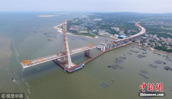 资料图：航拍海南文昌铺前跨海大桥主桥 齐淼 摄 图片来源：视觉中国