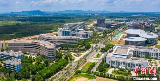 Hainan's special health zone pulls in more patients