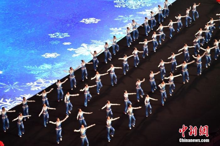 2022年2月4日，北京冬奥会开幕将举行，图为国家体育场“鸟巢”现场。中新社记者 李骏 摄