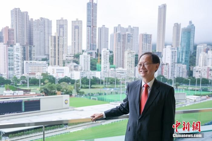 香港赛马会(马会)主席陈南禄近日接受中新社记者专访时表示：“我对香港和马会的未来充满信心。” 中新社记者 陈永诺 摄