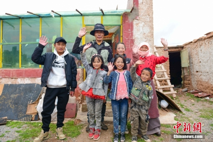 中国海拔最高县搬迁记：既有不舍更有期待