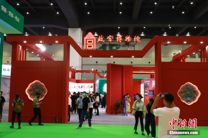 9月1日，第九届“中国博物馆及相关产品与技术博览会”(简称“博博会”)在河南郑州启幕。 中新社发 程航 摄