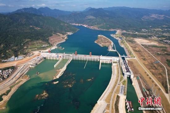 Middle route of China's mega water diversion project benefits over 85 mln people