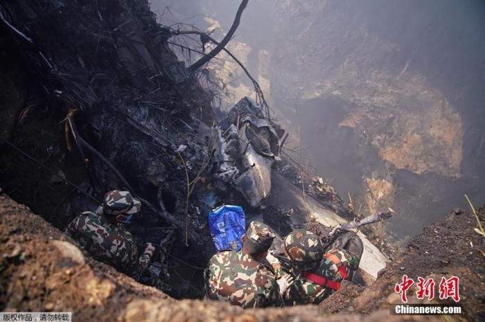 尼泊尔空难事故遇难人数攀升至67人