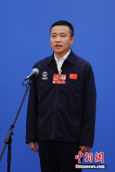 图为全国人大代表孙泽洲接受媒体采访。<a target='_blank' href='/'>中新社</a>记者 韩海丹 摄