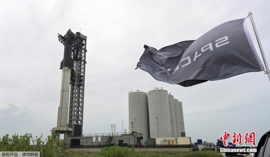 Report: SpaceX deepens ties to US military