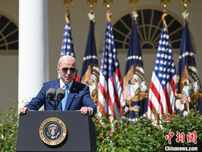 On April 18, local time, the White House, US President Biden signed an administrative order to support American families to obtain high -quality parenting and elderly care services.The picture shows Biden delivered a speech at the signing ceremony.<a target='_blank' href='https://www.chinanews.com.cn/'> China News Agency </a> Reporter Chen Mengtong was taken by a reporter Chen Mengtong