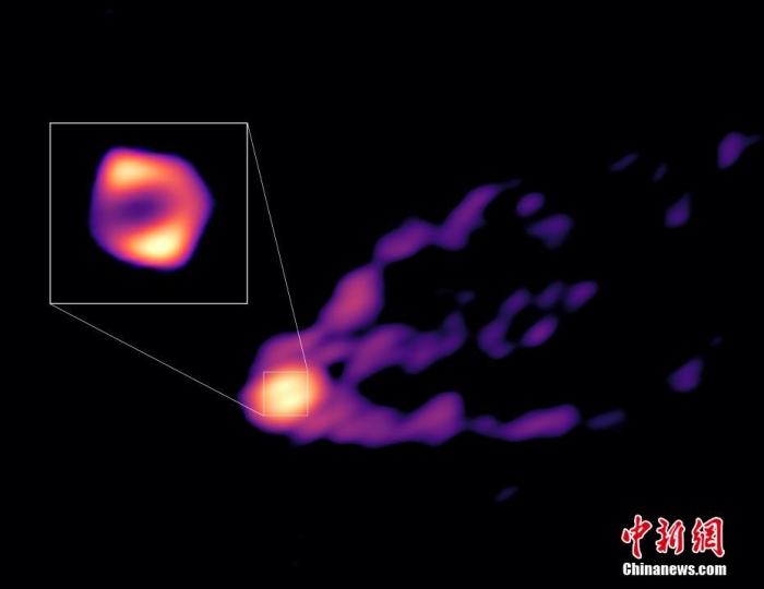 M87黑洞在3.5毫米波長所觀測到的圖像（圖源：SHAO,MPIfR,NRAO/AUI/NSF）?！≈锌圃荷虾Ｌ煳呐_ 供圖