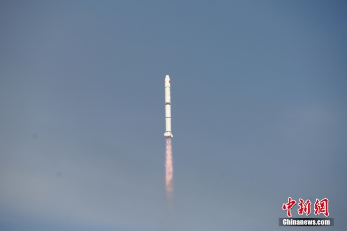 北京时间2023年8月9日6时53分，我国在太原卫星发射中心使用长征二号丙运载火箭，成功将环境减灾二号06星发射升空，卫星顺利送入预定轨道，发射任务获得圆满成功。
此次任务是长征系列运载火箭第482次飞行。冯阳 摄